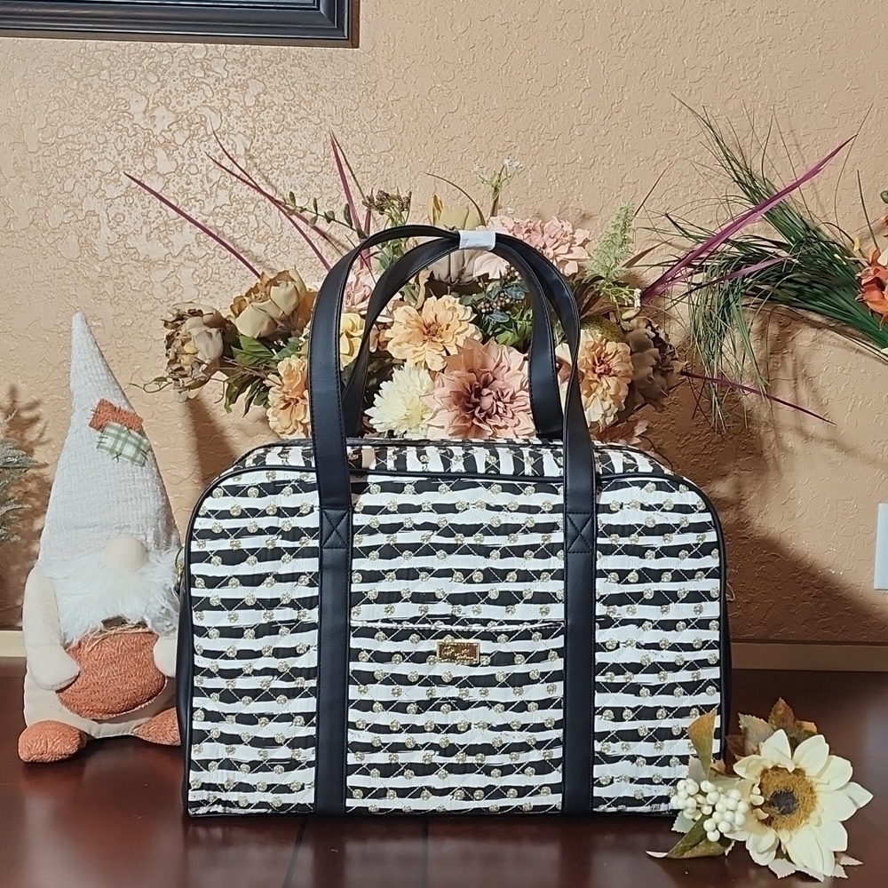 BETSEY JOHNSON BLK/WHT LUV BETSEY WEEKENDER